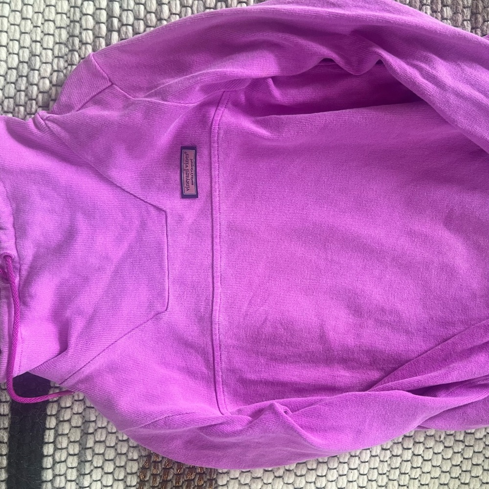 Vineyard vines sweatshirt